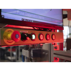 Harmony XB5 - tête bouton poussoir lumineux DEL - Ø22 - capuchonné - rouge