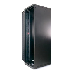 APC NetShelter - Basic Rack PDU - 230V - 16A - (20)C13 - (4) C19 IEC C20 - 3,05m